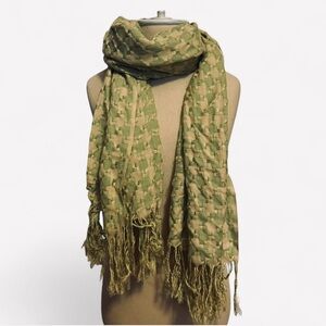 Women's Green Geometric Scarf with Fringe Fall Accessory